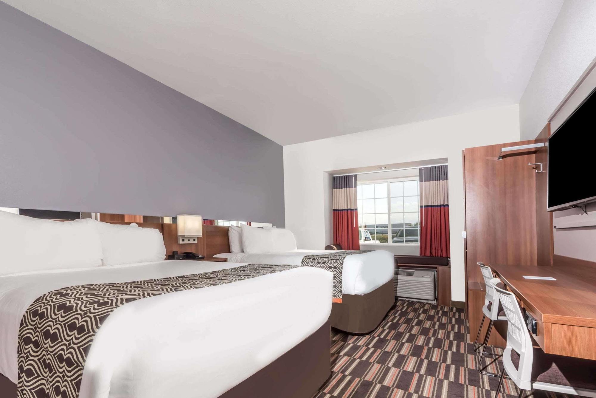 Microtel Inn & Suites By Wyndham סוויטווטר מראה חיצוני תמונה